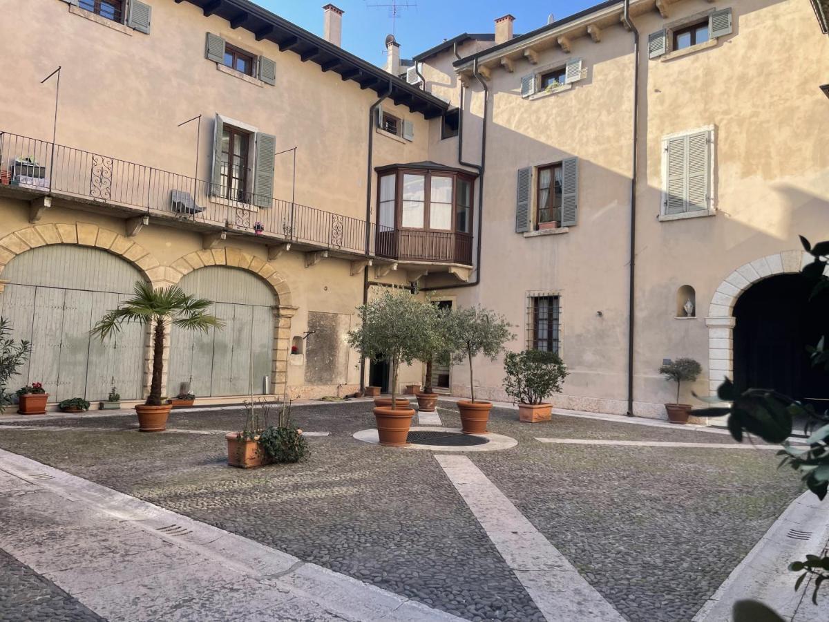 Antiche Colonne Suite Verona Exterior photo